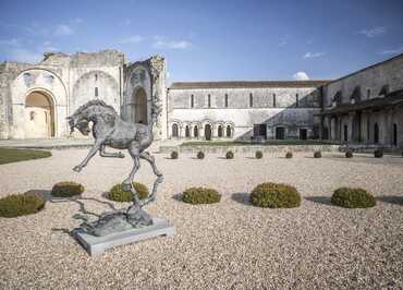 Abbaye de Trizay