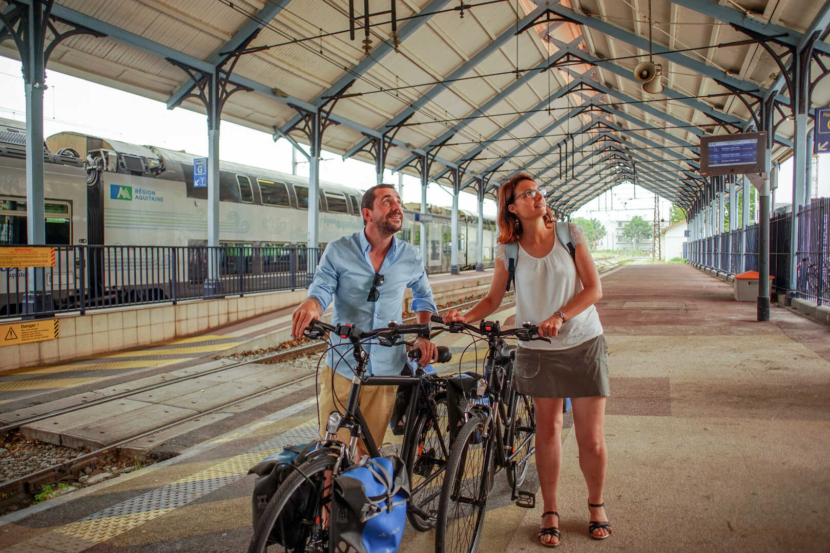 Circuit de train en bois TER SNCF