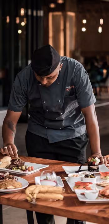 chef-g35b0f2c82_1920.jpg