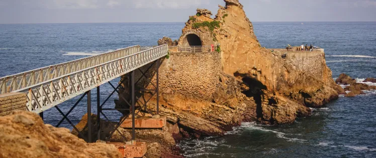 HD_64_Rocher-de-la-Vierge_Biarritz_06_©La-Velodyssee Aurelie-Stapf