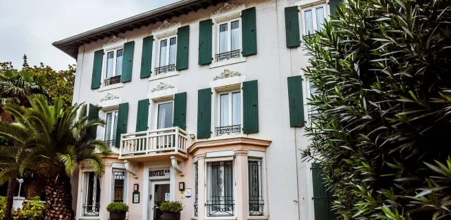 Hôtel Val Flores Logis-Citotel