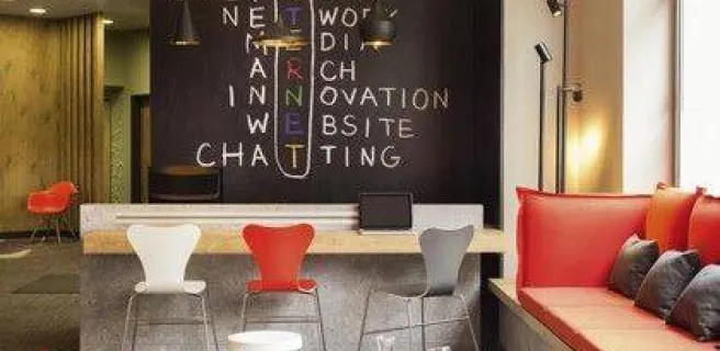 Ibis Nantes Tour de Bretagne