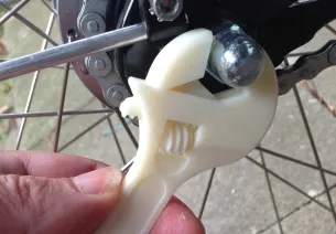 Des kits de démontage / remontage de vélos en gares