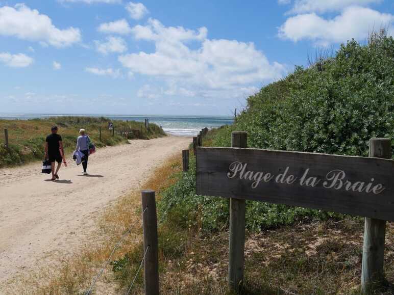 plage à notre dame de monts sur la vélodyssée