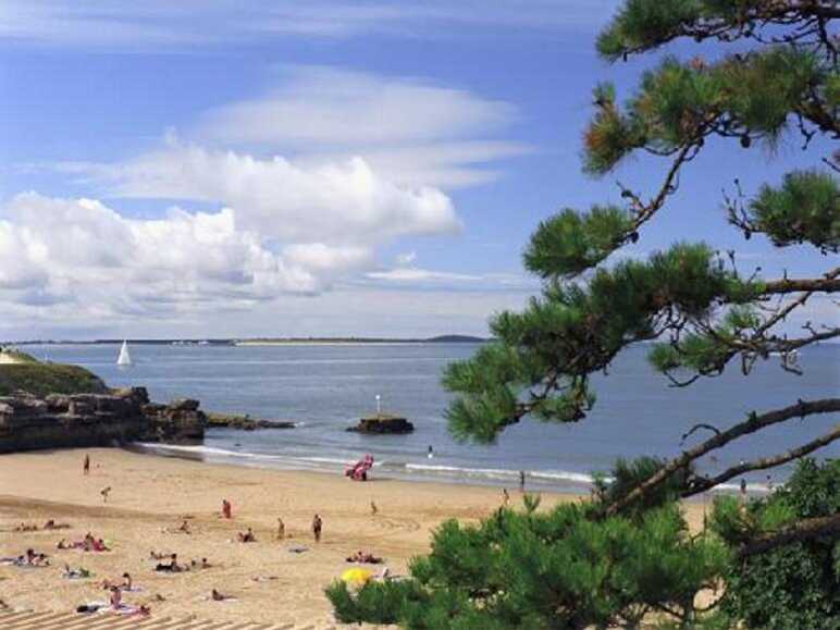 plage à royan sur la velodyssee