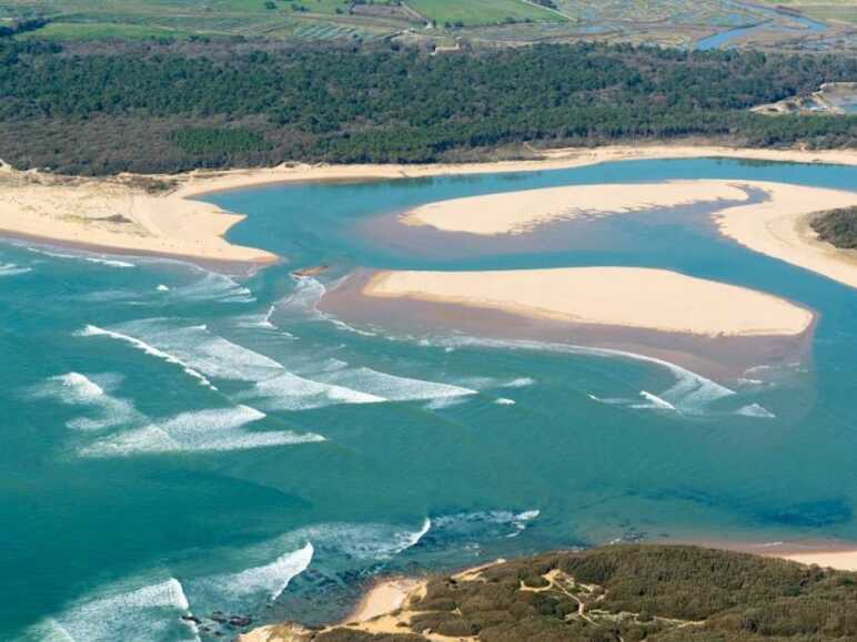 plage talmont saint hilaire proche velodyssee